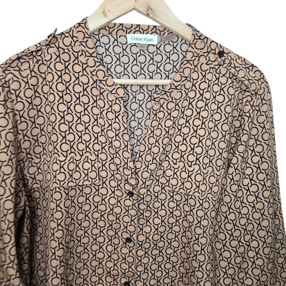 Calvin Klein Top Womens XL Tan CK Logo Button Up Blouse Roll Tab Sleeve - Picture 4 of 7